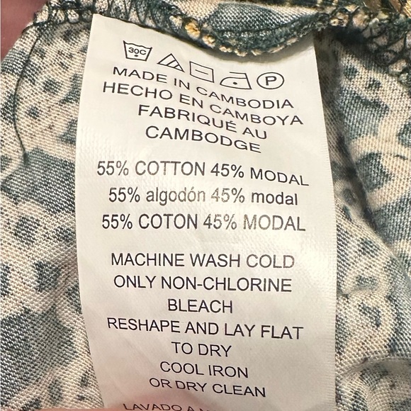 Michael Kors top. Size 1X - Picture 7 of 9